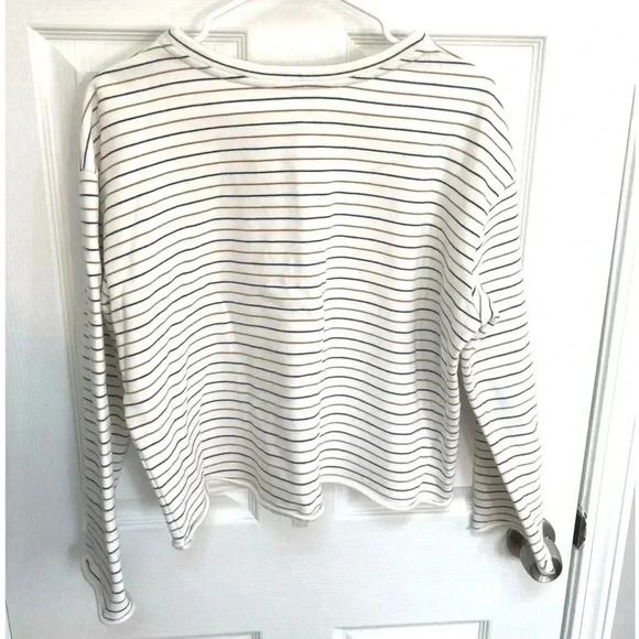 Vince I M - Picture 11 of 14